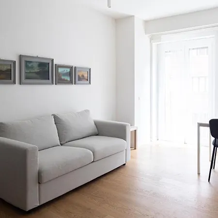 Apartment Moderno Bilocale In Corso Buenos Aires *